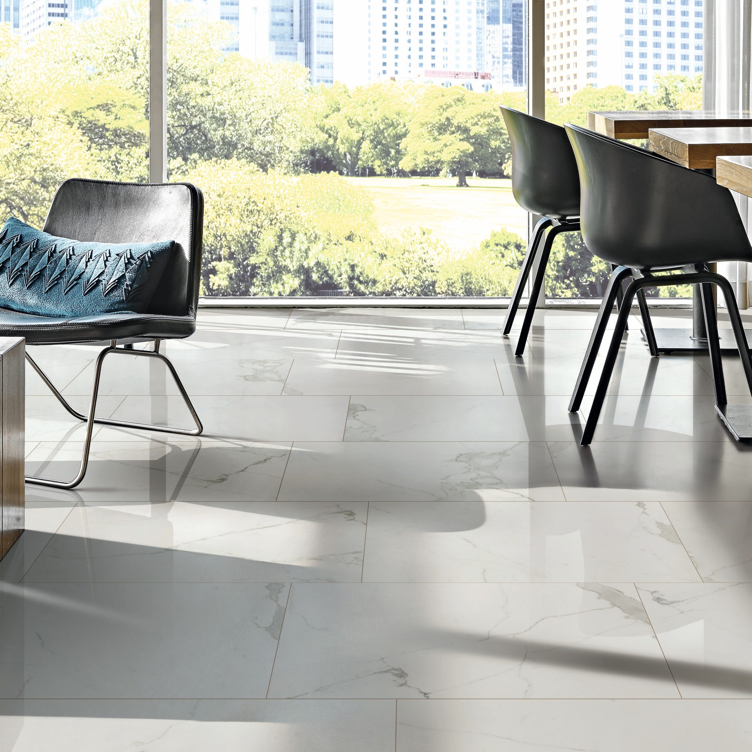 MILE®stone_Luxury_Calacatta_Polished_24x48_B